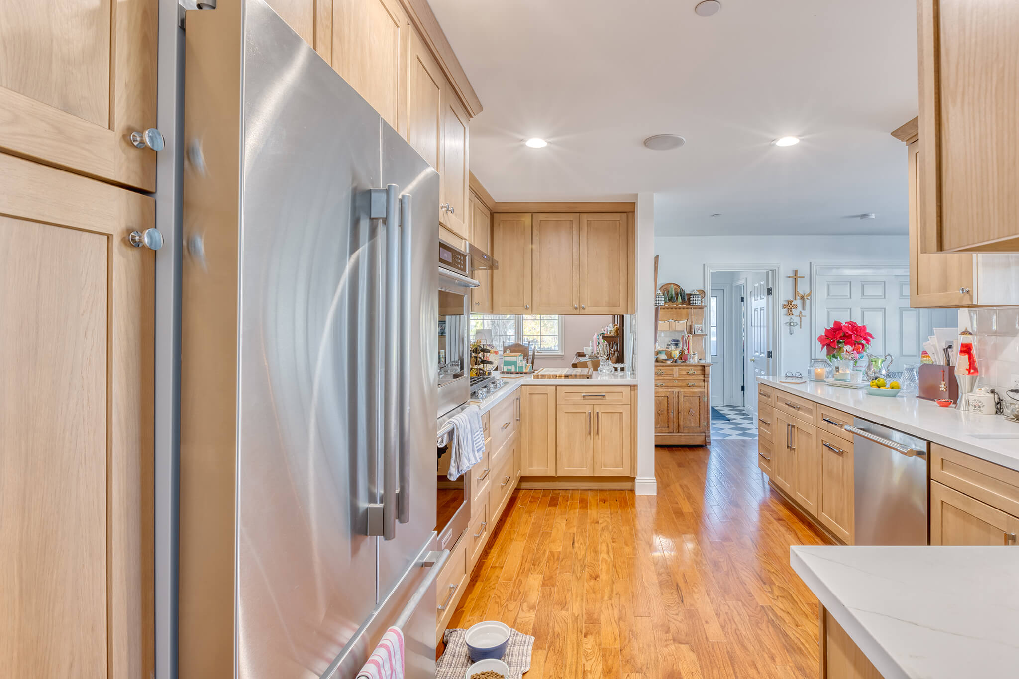 Laurie's Kitchen - ArtiCraft Cabinetry - 04