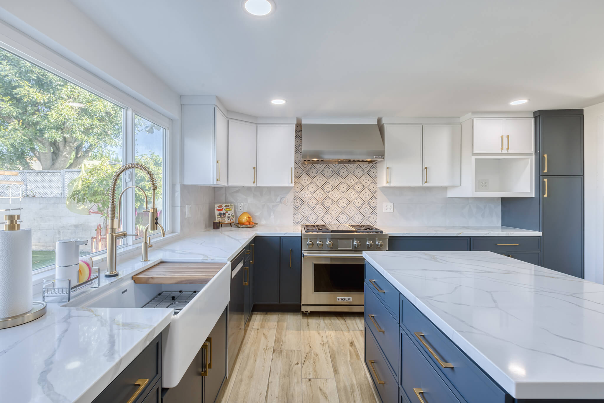 Julie's Kitchen - ArtiCraft Cabinetry - 016