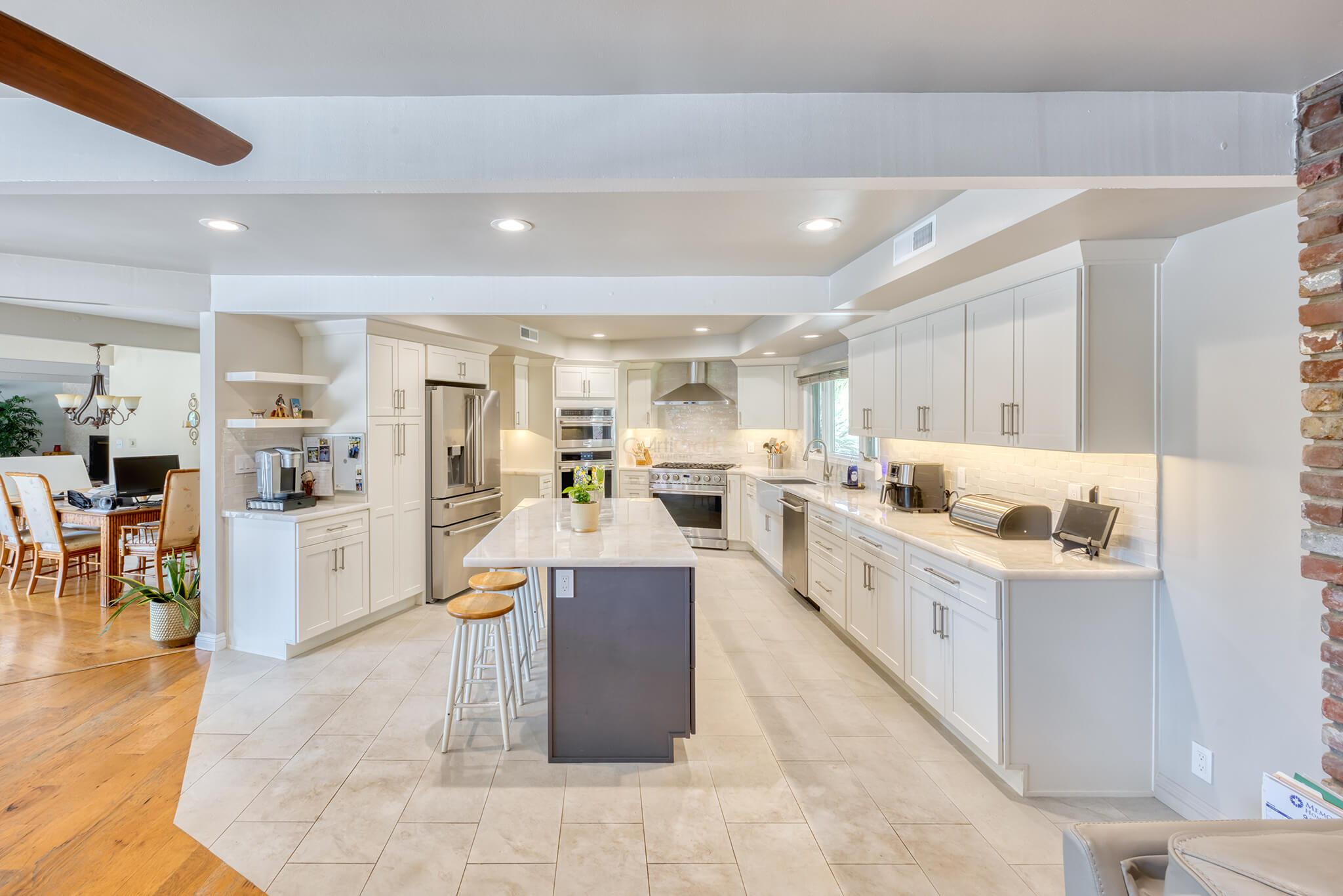 Karen's Kitchen - ArtiCraft Cabinetry - 02